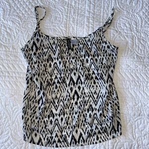White and black print tank top